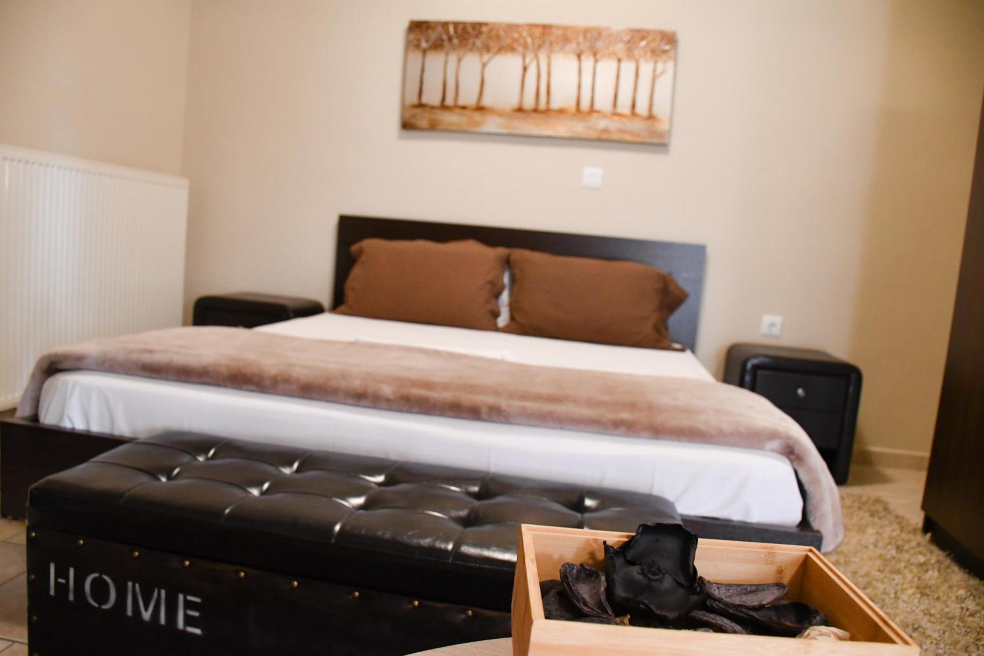 Toula Rooms Ángistron Dış mekan fotoğraf