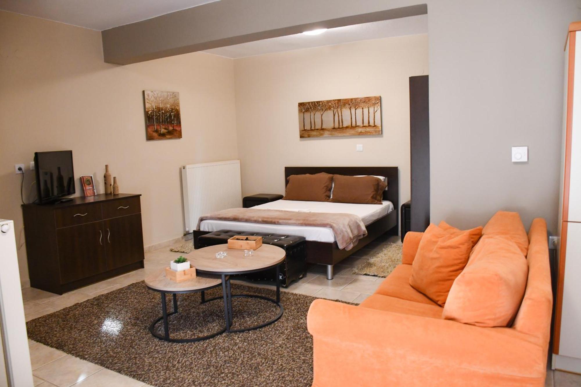 Toula Rooms Ángistron Dış mekan fotoğraf