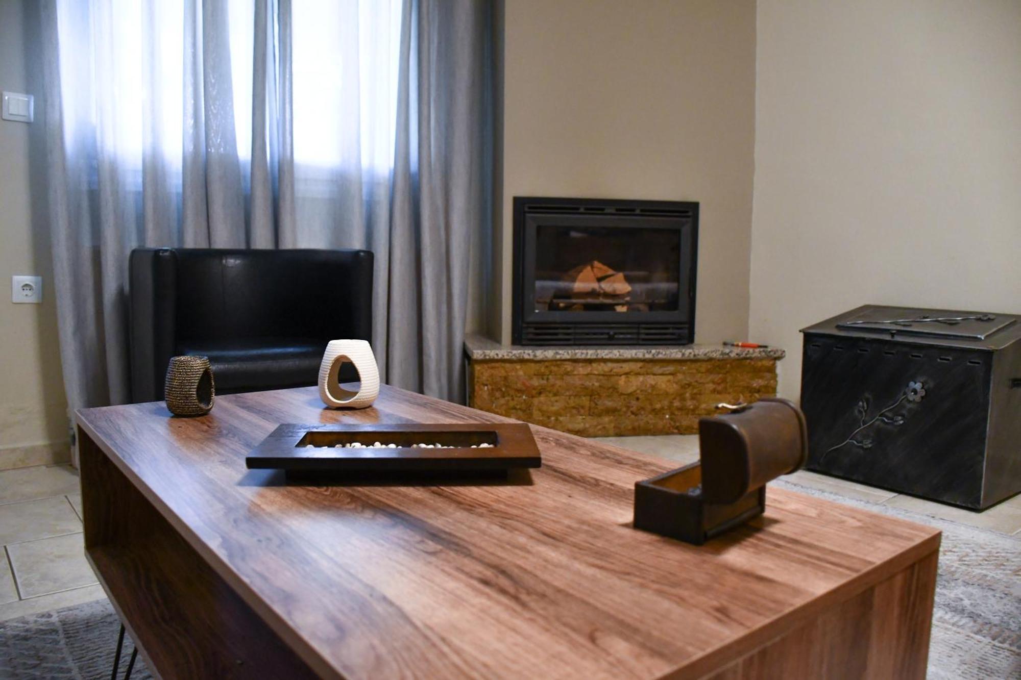 Toula Rooms Ángistron Dış mekan fotoğraf
