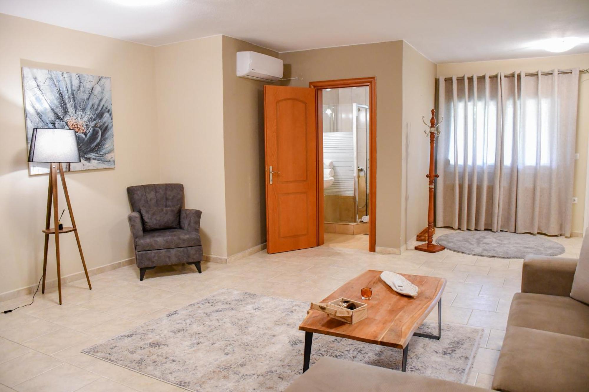 Toula Rooms Ángistron Dış mekan fotoğraf
